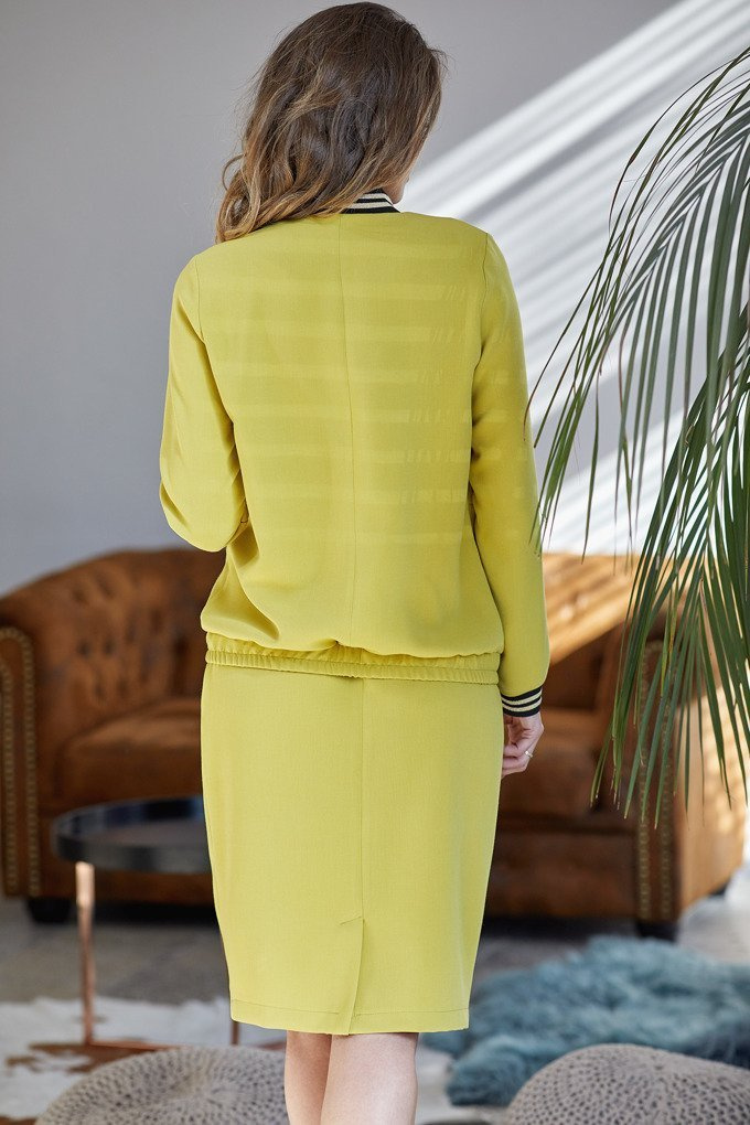 komplet (kurtka + spódnica)