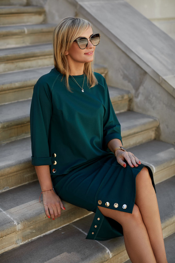 Butelkowy komplet damski ze złotymi napami (bluza+spódnica)