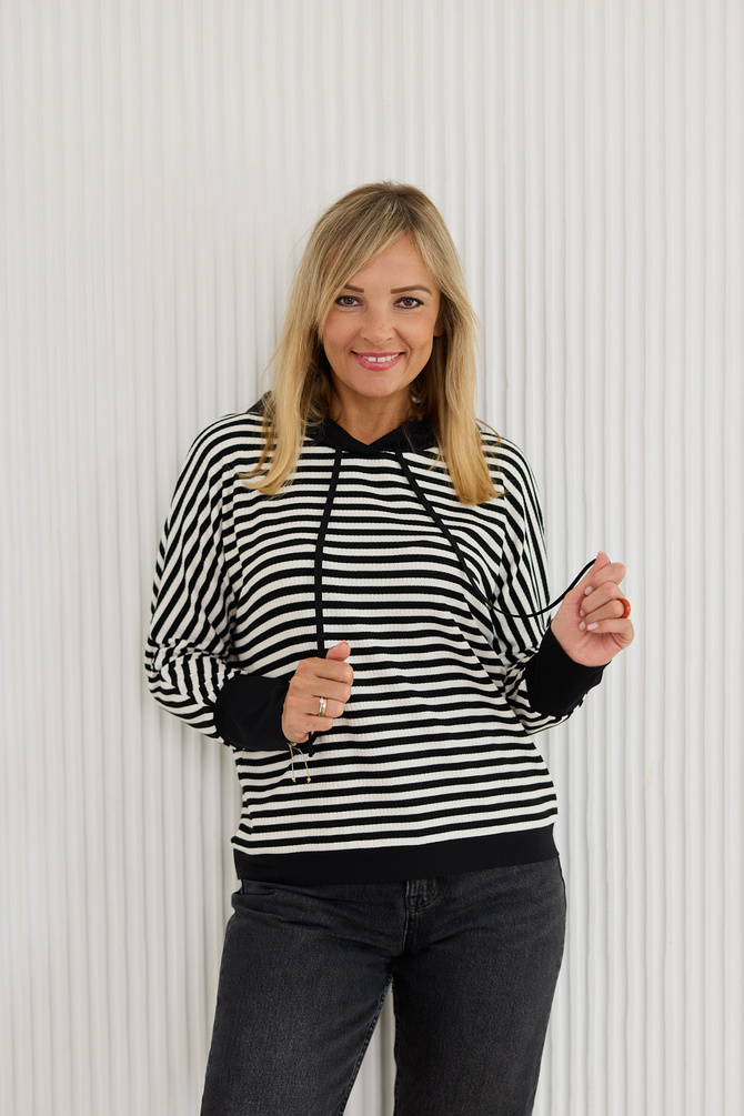 Bluza z kapturem z prążkowanej dzianiny